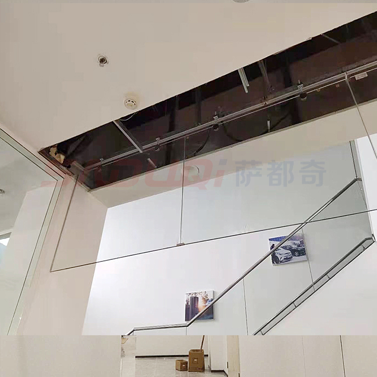 【江蘇擋煙垂壁】防火玻璃擋煙垂壁做多長一塊？